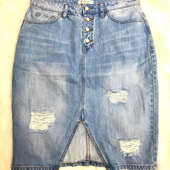 Guess Los Angeles Size 31 Distressed Denim Skirt - Picture 2 of 5